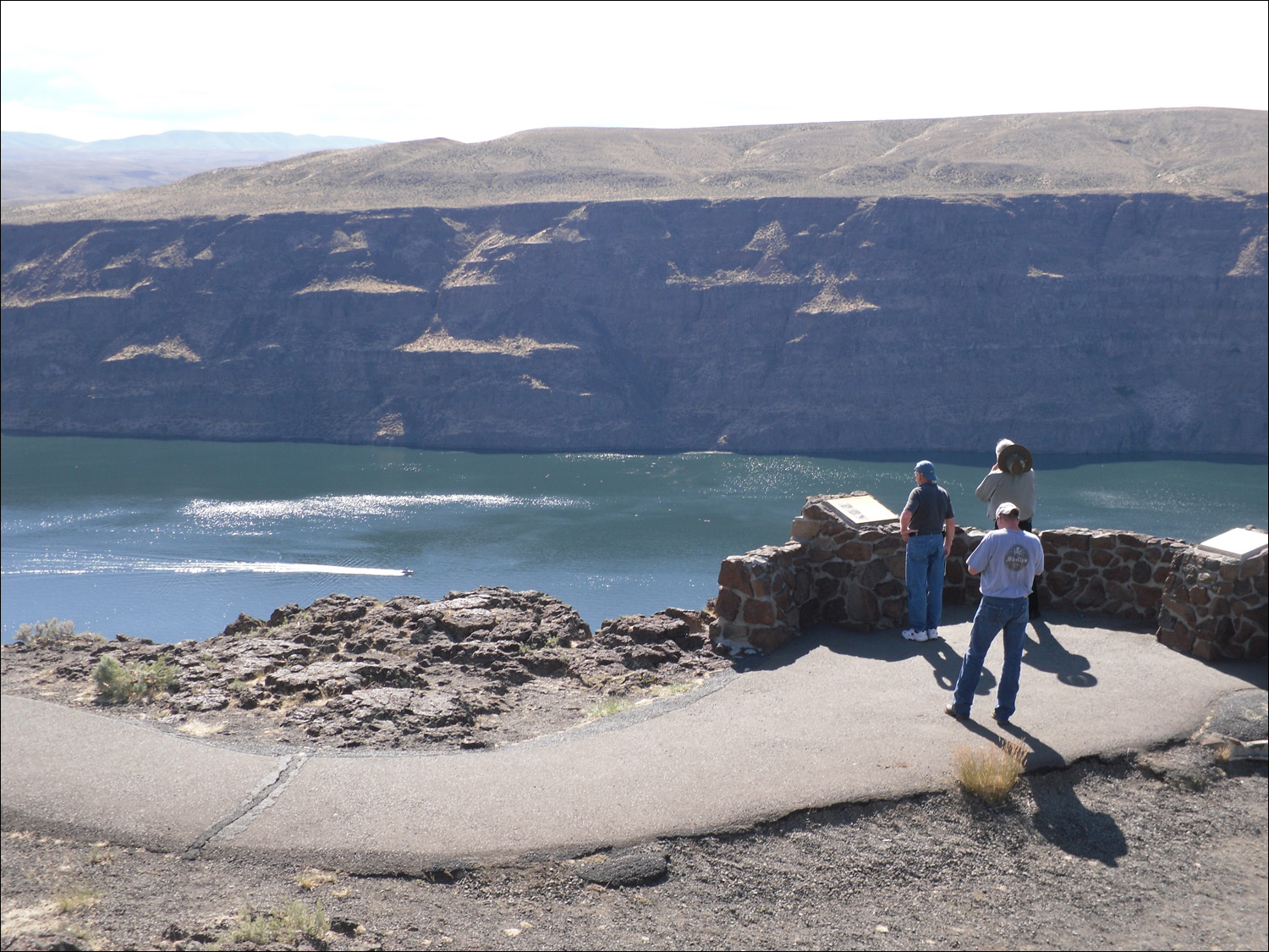 Washington State- View of Wanapum lake off I90